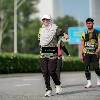 Runner Photo 6883123
