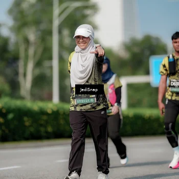 Runner Photo 6883126
