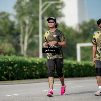 Runner Photo 6883160