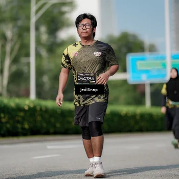Runner Photo 6883175
