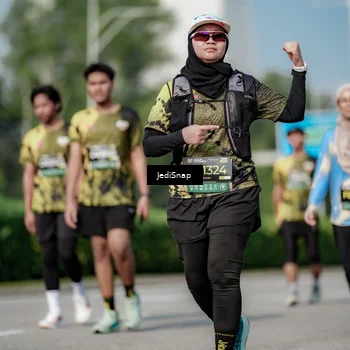 Runner Photo 6883213