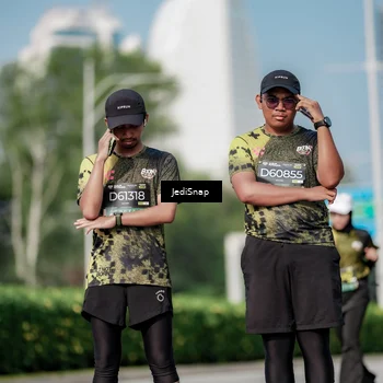 Runner Photo 6883242