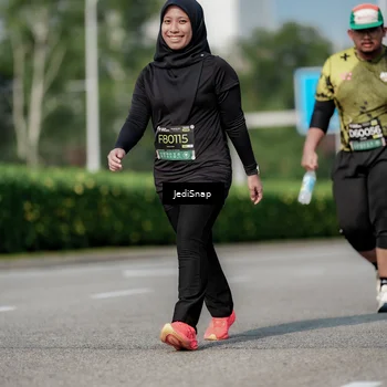 Runner Photo 6883294