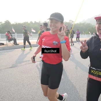 Runner Photo 6883387