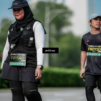 Runner Photo 6883393