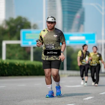 Runner Photo 6883398