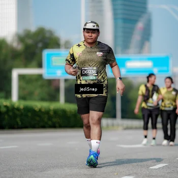 Runner Photo 6883404