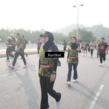 Runner Photo 6883411