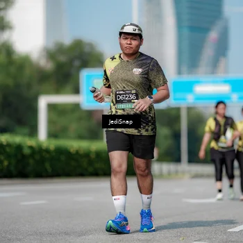 Runner Photo 6883415