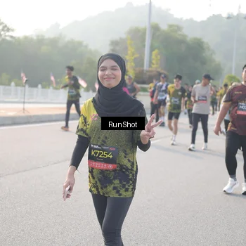 Runner Photo 6883416