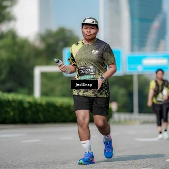 Runner Photo 6883425