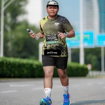 Runner Photo 6883427