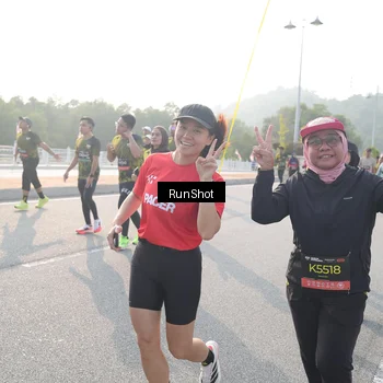 Runner Photo 6883442