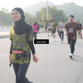 Runner Photo 6883445