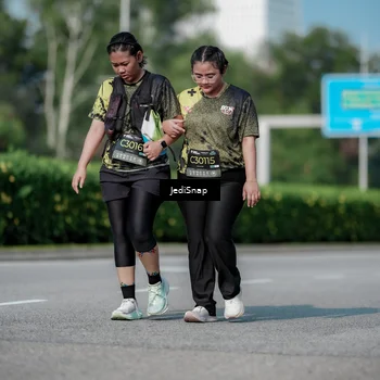 Runner Photo 6883449