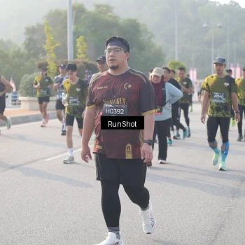 Runner Photo 6883455