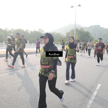 Runner Photo 6883476