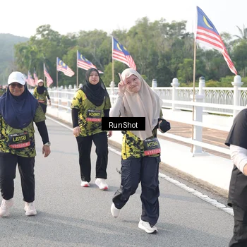 Runner Photo 6883500