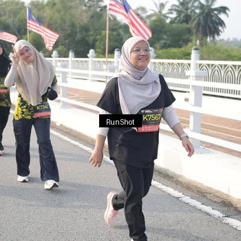 Runner Photo 6883506