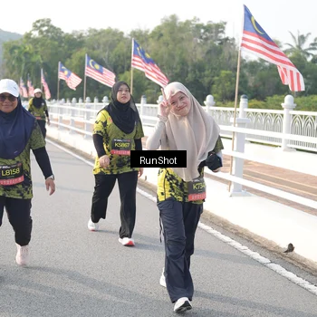 Runner Photo 6883516