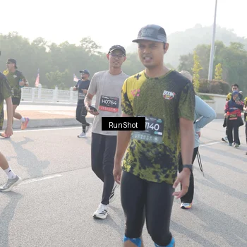 Runner Photo 6883522