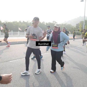 Runner Photo 6883538