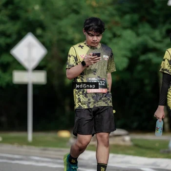 Runner Photo 6883550