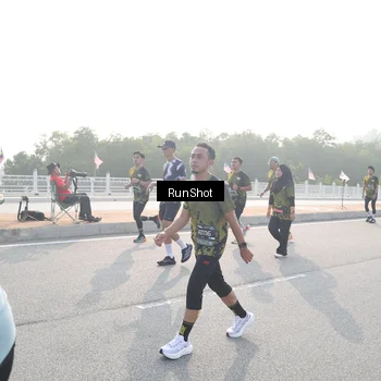 Runner Photo 6883558