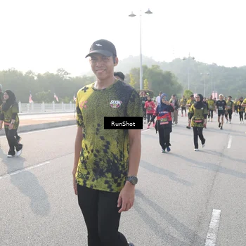 Runner Photo 6883568