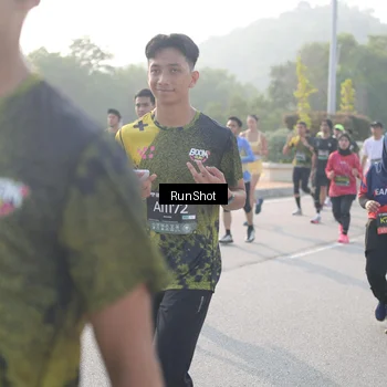Runner Photo 6883570