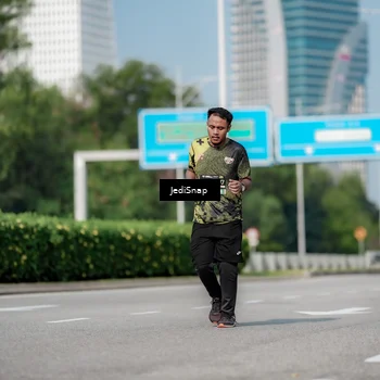 Runner Photo 6883571
