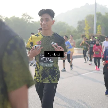 Runner Photo 6883574