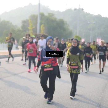 Runner Photo 6883588