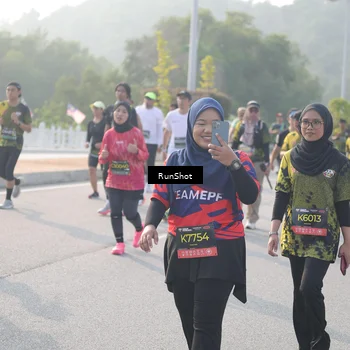 Runner Photo 6883602