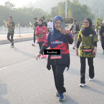 Runner Photo 6883614