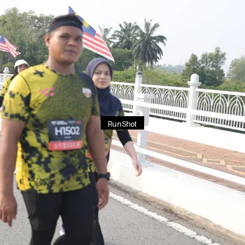 Runner Photo 6883617