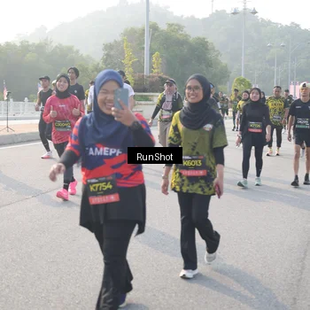 Runner Photo 6883628