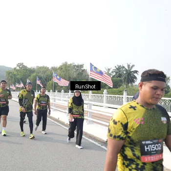 Runner Photo 6883631