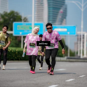 Runner Photo 6883644
