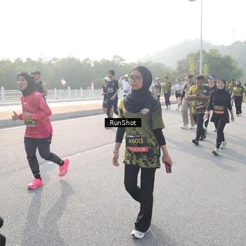 Runner Photo 6883659