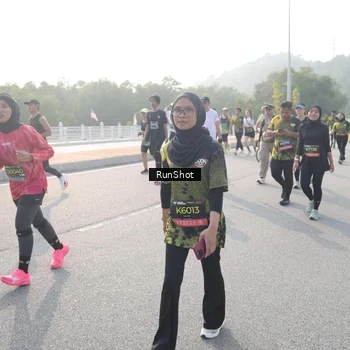 Runner Photo 6883661