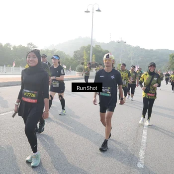 Runner Photo 6883700