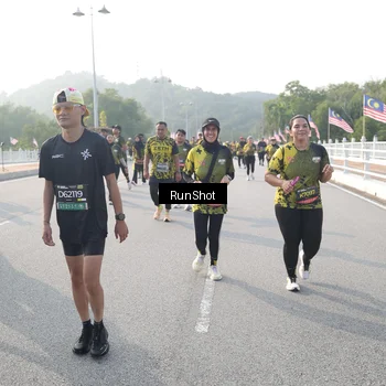 Runner Photo 6883710