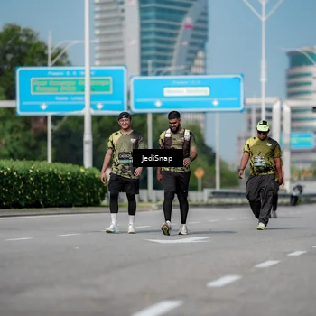 Runner Photo 6883724