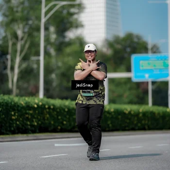 Runner Photo 6883778