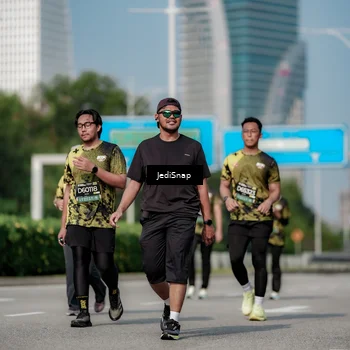 Runner Photo 6883850