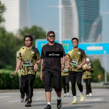 Runner Photo 6883866