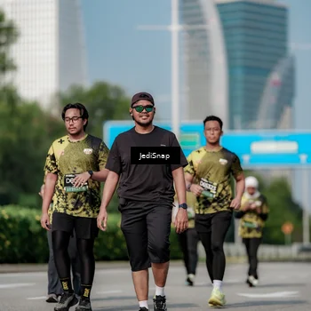 Runner Photo 6883876