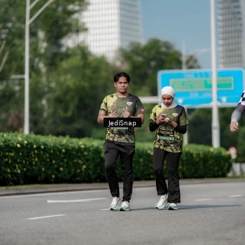 Runner Photo 6883925