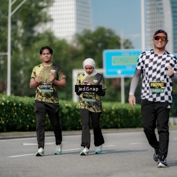 Runner Photo 6883929
